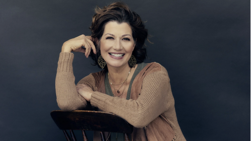 Amy Grant headshot