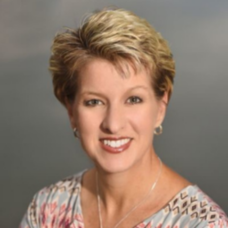 Peggy Reisher headshot